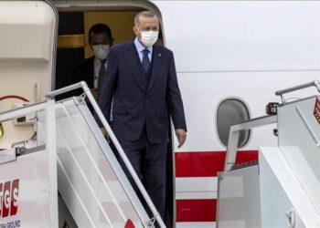 أردوغان يصل نيجيريا آخر محطات جولته الإفريقية