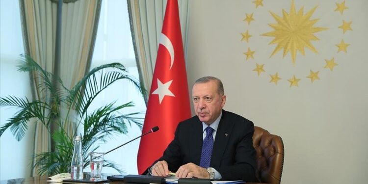 أردوغان يدعو قادة “العشرين” لتشكيل مجموعة عمل حول أفغانستان