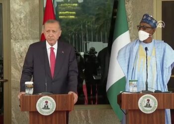 أردوغان: نعزز التعاون مع نيجيريا في مجالي الدفاع والأمن