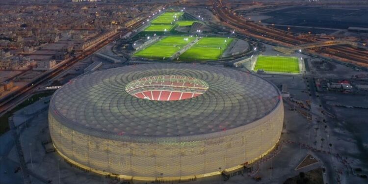 شيدته شركة تركية.. استاد “الثمامة” المونديالي يخطف الأضواء بقطر