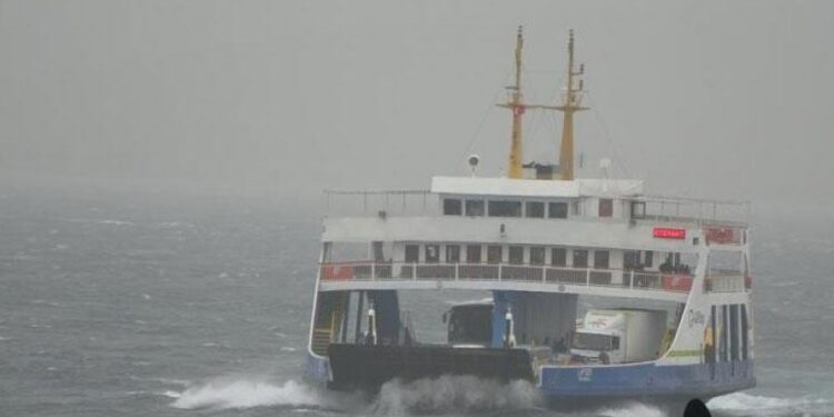 إسطنبول.. إغلاق مضيق البوسفور أمام السفن