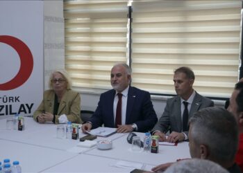 الهلال الأحمر التركي: مستعدون لمساعدة المهاجرين بين بيلاروسيا وبولندا