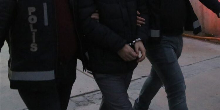 تركيا.. القبض على 3 مشتبهين بالانتماء لـ”داعش” في هطاي