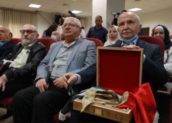 عائلة فلسطينية تُسلّم تركيا “أمانة” تركها ضابط عثماني قبل “قرن”