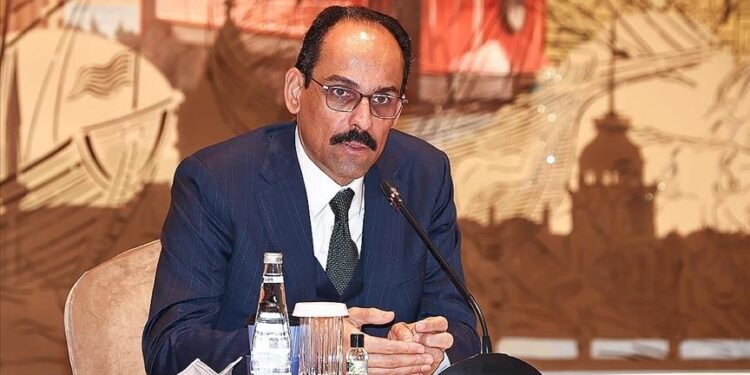 قالن: لا يمكن لأوروبا بناء مستقبل أفضل لها عبر محاربة الإسلام