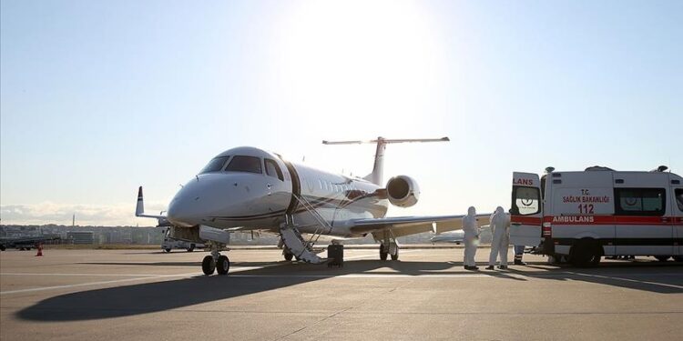 عبر طائرات الإسعاف.. الصحة التركية تنقل 154 مريضا إلى البلاد