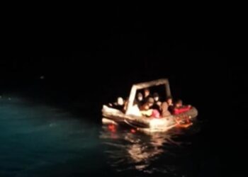 إنقاذ 20 مهاجر غير نظامي قبالة السواحل الغربية لتركيا