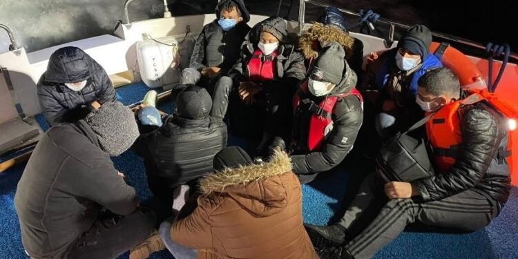 تركيا.. إنقاذ 37 مهاجرا قبالة سواحل موغلا