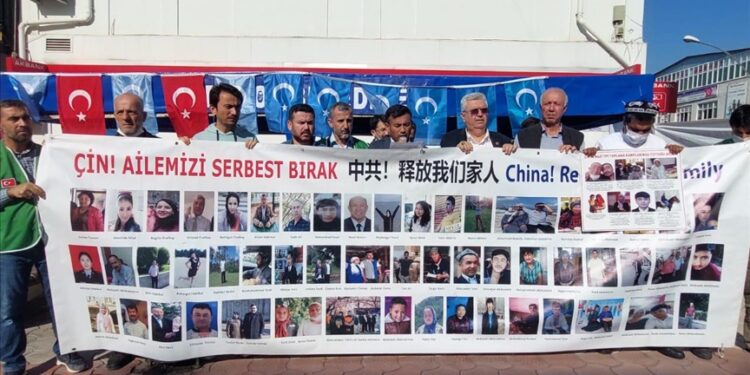 تركيا.. احتجاجات ضد سياسات الصين القمعية بحق “الأويغور”