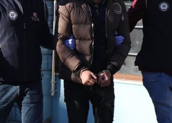 القبض على أجنبيين ينتميان إلى “بي كا كا” جنوبي تركيا