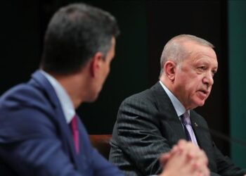 أردوغان: بنينا مع إسبانيا حاملة طائرات