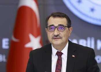 وزير الطاقة التركي: كسبنا احتياطيًا يعادل 60 مليون برميل نفط في 2021