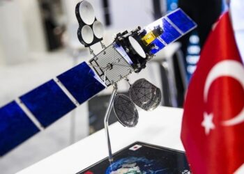 تركيا تستلم قمرها “توركسات 5 بي” قبل إطلاقه في ديسمبر