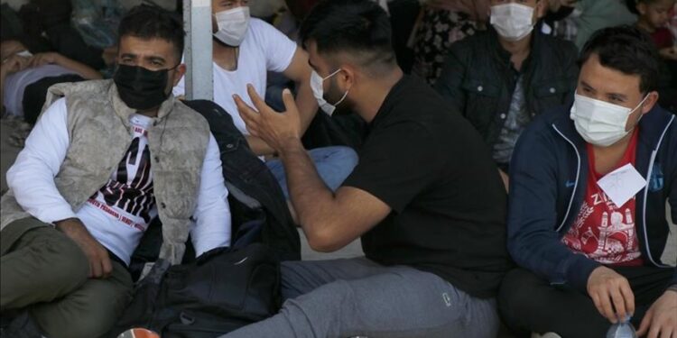 تركيا.. ضبط 8 مهاجرين غير نظاميين في قرقلار إيلي