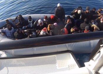 تركيا.. إنقاذ 14 مهاجرا قبالة سواحل إزمير