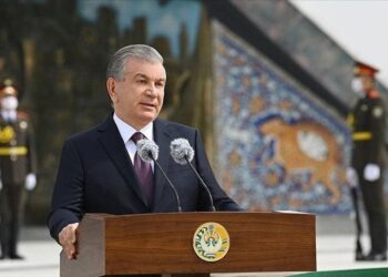 رئيس أوزبكستان يجري أولى زياراته الخارجية إلى تركيا