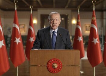 أردوغان: وقف المعارف يمثل تركيا في الخارج بنجاح