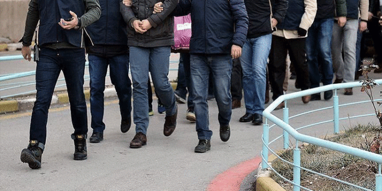 تركيا.. ضبط 14 أجنبيا دخلوا البلاد بطريقة غير قانونية