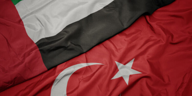 وزير الخارجية التركي يزور الإمارات