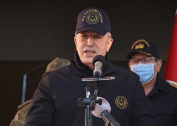 وزير الدفاع التركي: قارئ التاريخ يرى عاقبة الطامعين بأرضنا