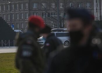 هجوم بزجاجات حارقة على السفارة التركية في بولندا