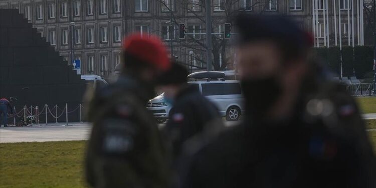 هجوم بزجاجات حارقة على السفارة التركية في بولندا