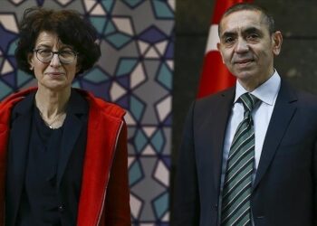 الاتحاد الأوروبي يختار تركيين طورا لقاحا “الأكثر إلهاما في 2021”