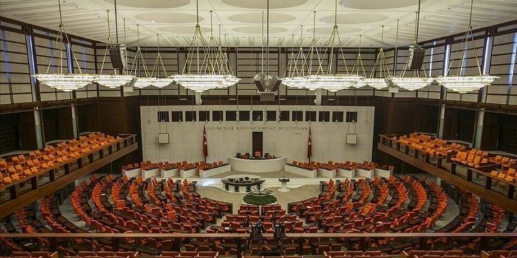 الادعاء التركي يطالب بسجن 16 متهما في قضية تجسس لصالح إسرائيل