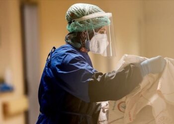 تركيا تسجل 181 وفاة بكورونا