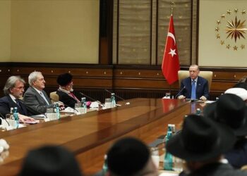 أردوغان: على الجميع بذل الجهود لتعزيز السلام بالشرق الأوسط