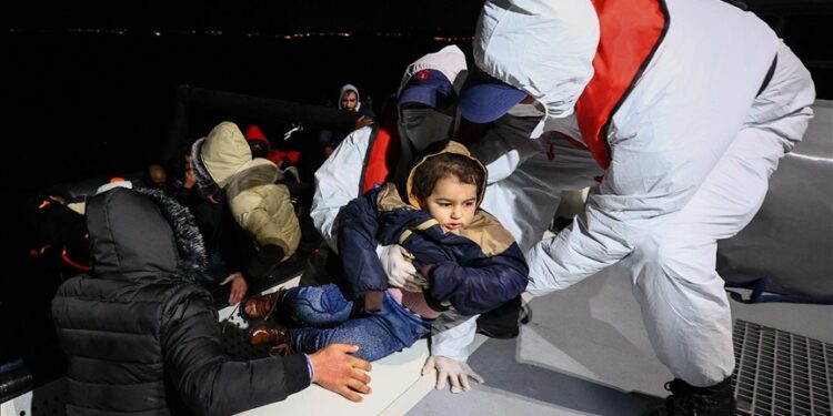 خفر السواحل التركي.. أمل المهاجرين في الحياة