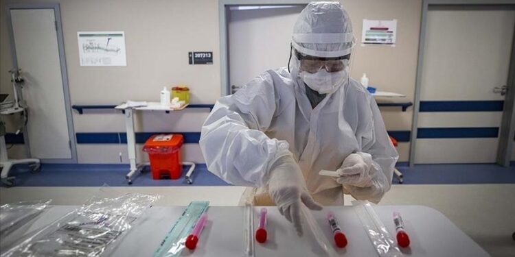 تركيا تسجل 142 وفاة جراء كورونا