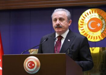 رئيس البرلمان التركي يهنئ قطر بيومها الوطني