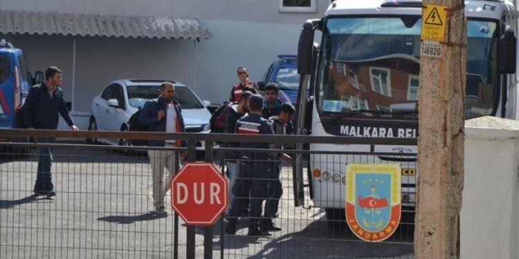 تركيا.. ضبط 9 أشخاص حاولوا التسلل إلى اليونان