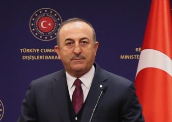 تشاووش أوغلو يهنئ نظيرته الألمانية بتولي منصبها