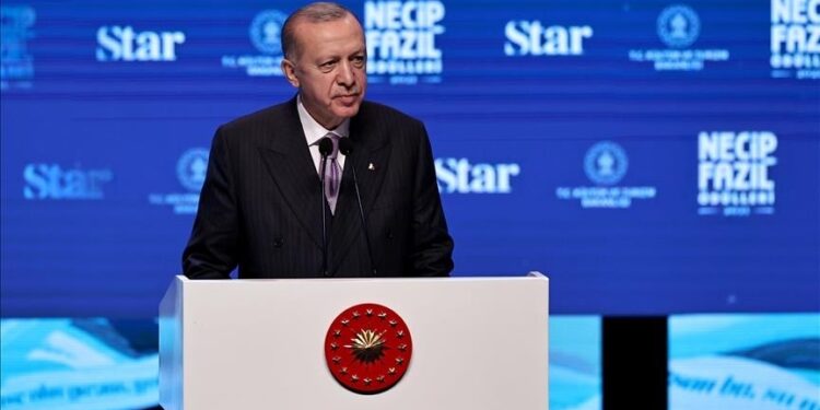 أردوغان يشارك في حفل جوائز “نجيب فاضل” الثقافية
