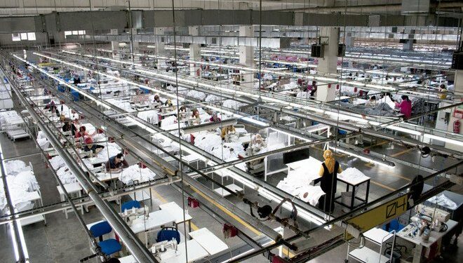تركيا.. قطاع الملابس الجاهزة يحقق 20 مليار دولار في 2021