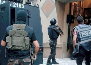 تركيا.. توقيف 3 مشتبهين بالانتماء لتنظيم “بي كا كا/ي ب ك”