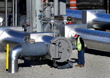 عطل فني يوقف إمداد تركيا بالغاز الإيراني 10 أيام