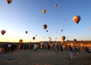 تركيا تستقطب أكثر من 30 مليون سائح في 2021