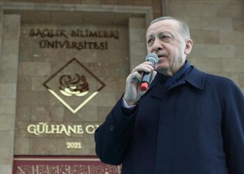 الرئيس أردوغان يفتتح جامع “غولهانة” بأنقرة