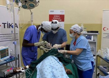 بدعم تركي.. معاينة طبية لـ353 صوماليا في ديسمبر