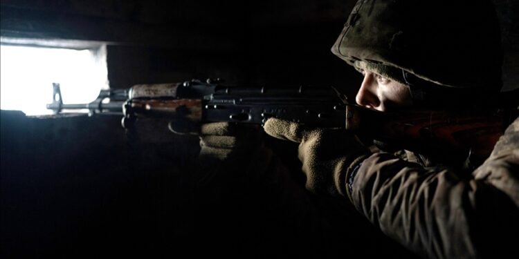 أوكرانيا.. عدسة الأناضول ترصد الهدوء الحذر على جبهة دونباس