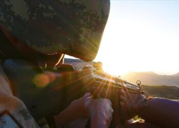 الدفاع التركية: تحييد 5 إرهابيين في “نبع السلام” السورية