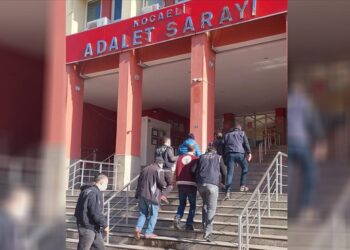 محكمة تركية تأمر بحبس 6 أشخاص لصلتهم بتنظيم “داعش”