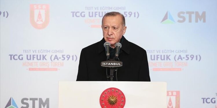 أردوغان: تركيا واحدة من 10 دول قادرة على صناعة سفنها الحربية