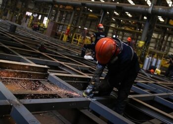 تركيا.. نمو مؤشر الإنتاج الصناعي 11.4 بالمئة في نوفمبر