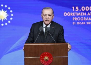 أردوغان: تركيا أكثر دولة حسنت أجور المعلمين في العقدين الأخيرين