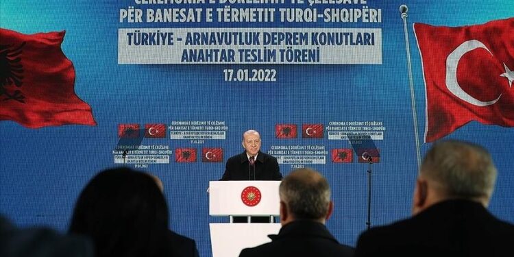 بمشاركة أردوغان.. تركيا تُهدي 522 وحدة سكنية لألبانيا