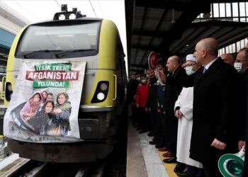 محملا بـ750 طن مساعدات.. “قطار الخير” ينطلق من أنقرة إلى أفغانستان